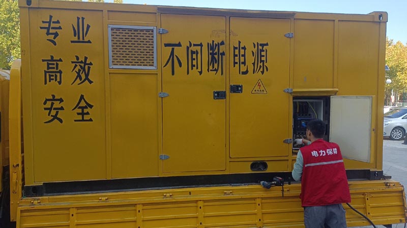 蠡县柴油发电机组和UPS电源配合使用时，如何避免切换过程中的电力中断？